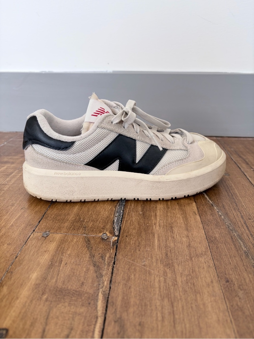 New Balance CT302 womens size 9